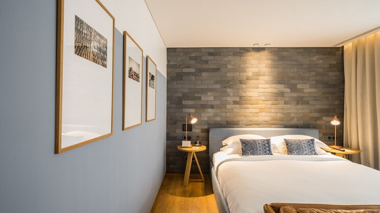 Junior Suite with Bathtub